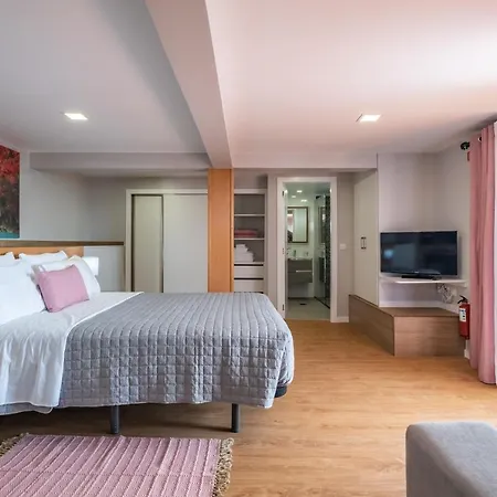 Casa Do Miradouro -fantastico Estudio * Santa Cruz (Madeira)